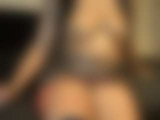 Live cam show with TheEbonyGoddessXO - Ebony on madthumbs | canada