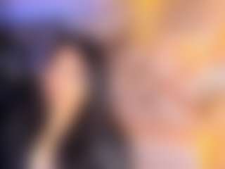 Live cam show with Zarath-Tf - Smoking on AdultVida.com