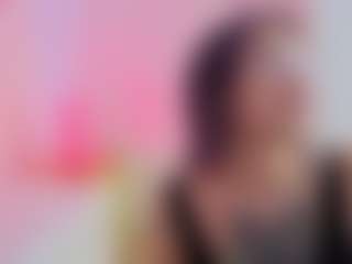 Live cam show with Amy_Bowie - Middle Aged on Camsoda