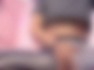 Live cam show with Amy_Bowie - Skinny MILF on xxxlivecams.org