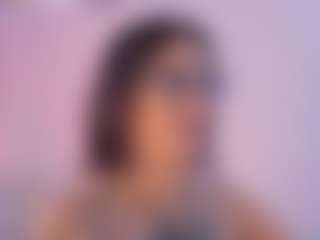 Amy_Bowie MILF webcam performer live streaming
