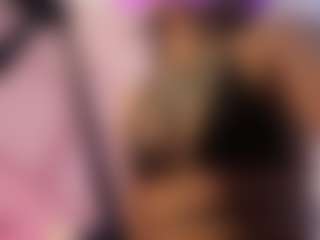 Live cam show with Amy_Bowie - Double Penetration on Soda Cam
