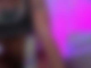 Amy_Bowie MILF webcam performer live streaming