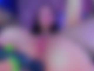 Live cam show with Hii im Alanna and im new here - Athletic White on camwithhim.com