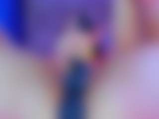 Live cam show with Hii im Alanna and im new here - Average on Dolls Live