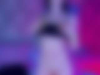 Live cam show with Hii im Alanna and im new here - Public Brown Hair on livesuperchat.net