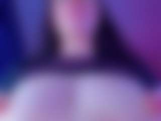 Live cam show with Hii im Alanna and im new here - Public on eurowanks.com