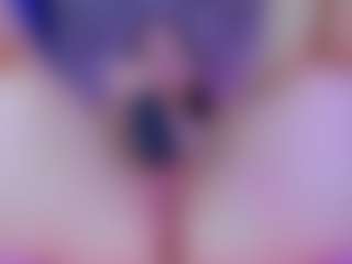 Live cam show with Hii im Alanna and im new here - Deepthroat on Camsoda