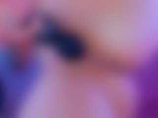 Live cam show with Hii im Alanna and im new here - Big Ass Teen (18+) on Camsoda