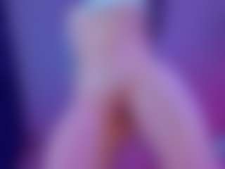 Live cam show with Hii im Alanna and im new here - Squirt on Camsoda