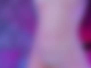 Live cam show with Hii im Alanna and im new here - Athletic Public on Camming Site