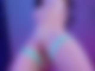 Live cam show with Hii im Alanna and im new here - Average on CamClone