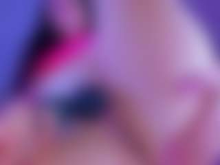 Show live cam dengan Hii im Alanna and im new here - Blue Eyes di Camsoda