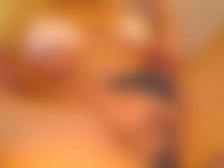 Cosmic-Girl's Live Sex Cam Show