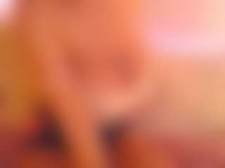 Cosmic-Girl's Live Sex Cam Show