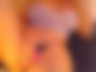 Cosmic-Girl's Live Sex Cam Show