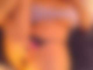 Cosmic-Girl's Live Sex Cam Show