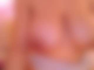 Cosmic-Girl's Live Sex Cam Show