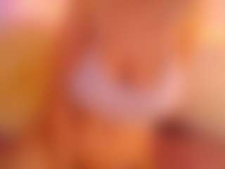 Cosmic-Girl's Live Sex Cam Show