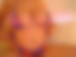 Cosmic-Girl's Live Sex Cam Show