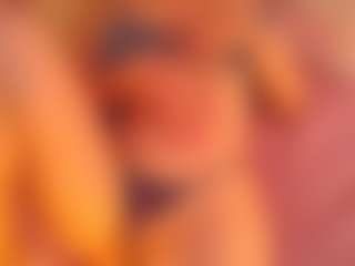 Live cam show with Cosmic-Girl - Shaved Pussy Brown Hair on googirlz