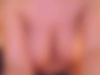 Live cam show with Cosmic-Girl - Average on SpunkLive