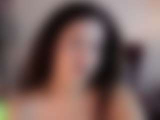 Live cam show with Lili-Torin - Brown Hair on Camsoda Late Night
