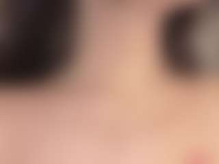 Live cam show with Noiry-Vuvez - Ebony on live18s.com