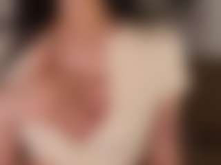Live cam show with Noiry-Vuvez - Petite on milfzrlive.com