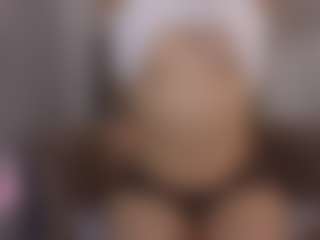 Live cam show with Noiry-Vuvez - Ebony on StripNow