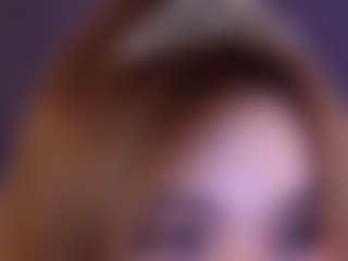 Live cam show with Noiry-Vuvez - Ebony Petite on Milfs Live