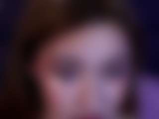 Live cam show with Noiry-Vuvez - Ebony Petite on CamClone