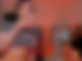 Live cam show with Peanughty - Average on Milfs Live