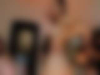 Live cam show with Peanughty - Young Adult on Camsoda