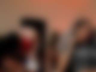 Live cam show with Peanughty - Flashing on Camiplay Live