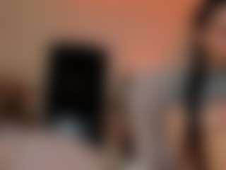 Live cam show with Peanughty - Flashing on fapnchat