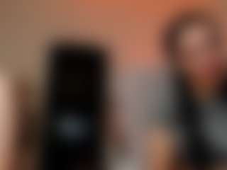 Live cam show with Peanughty - Tease on Dolls Live