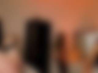 Live cam show with Peanughty - Smoking on Hubzter Live