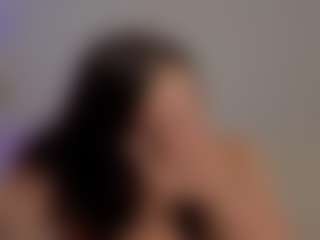 AileenButremovic's Live Sex Cam Show