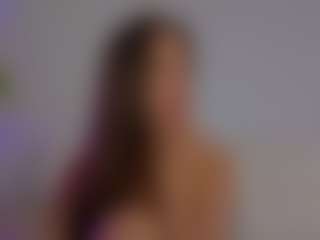 Live cam show with AileenButremovic - Bikini on SpunkLive