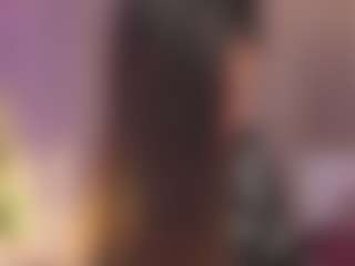 Live cam show with AileenButremovic - Athletic Lush on AdultVida.com