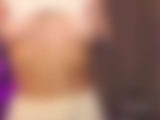 AileenButremovic's Live Sex Cam Show