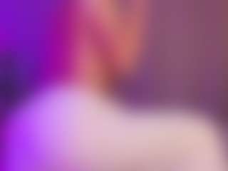 Live cam show with AileenButremovic - Spank on Camsoda