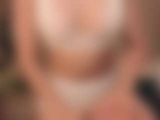 AileenButremovic's Live Sex Cam Show