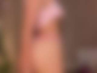 Live cam show with AileenButremovic - Facial on TeamSkeetLive