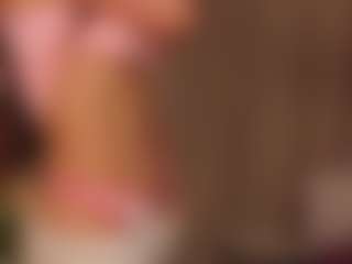 Live cam show with AileenButremovic - Dildo Or Vibrator on Camming Site