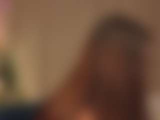Live cam show with AileenButremovic - Athletic on Dolls Live
