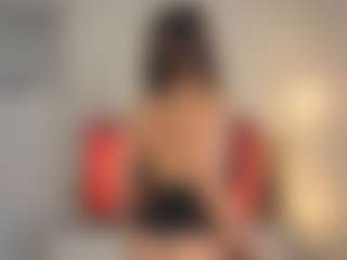 Live cam show with AileenButremovic - Striptease on Camsoda