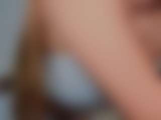 AileenButremovic's Live Sex Cam Show