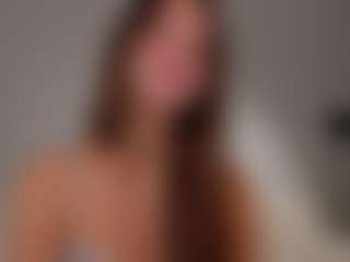 Live cam show with AileenButremovic - Solo on AdultVida.com